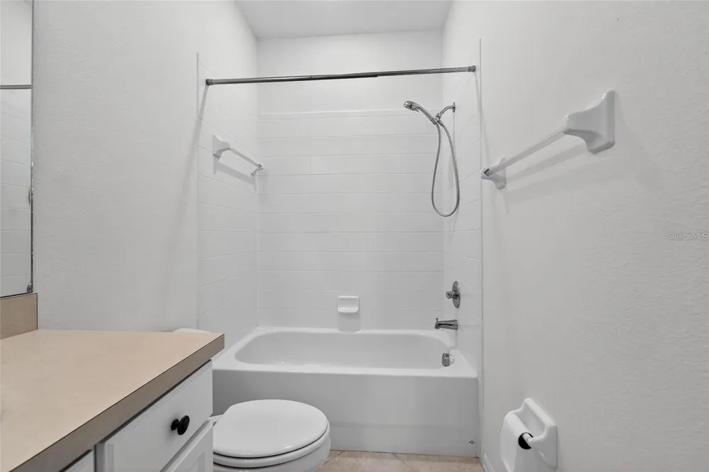 209 SELA COVE CIRCLE Apollo Beach, FL 33572