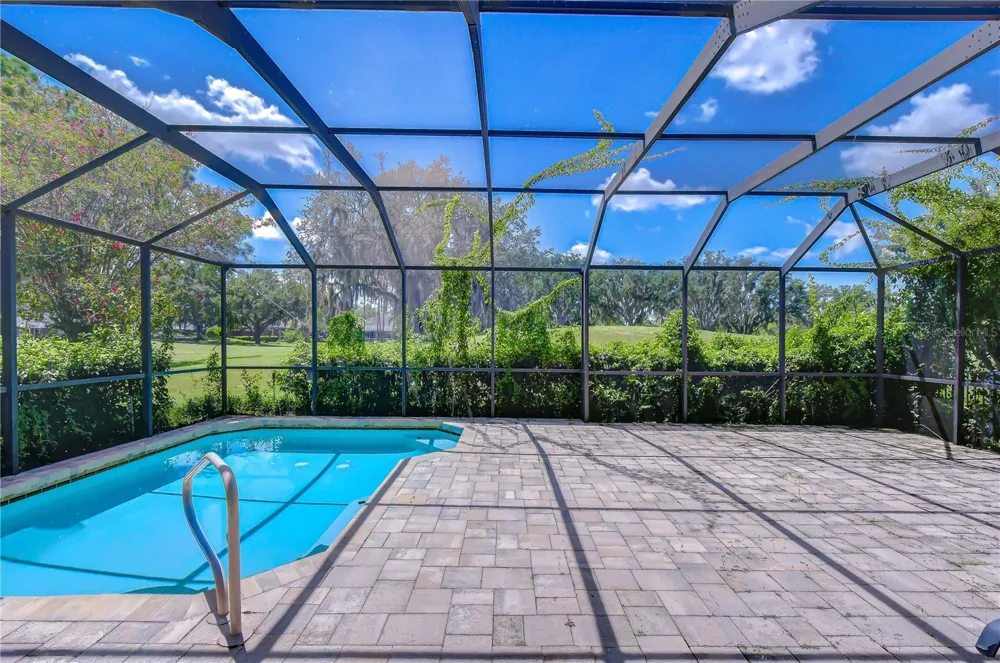 3246 STONEBRIDGE TRAIL Valrico, FL 33596
