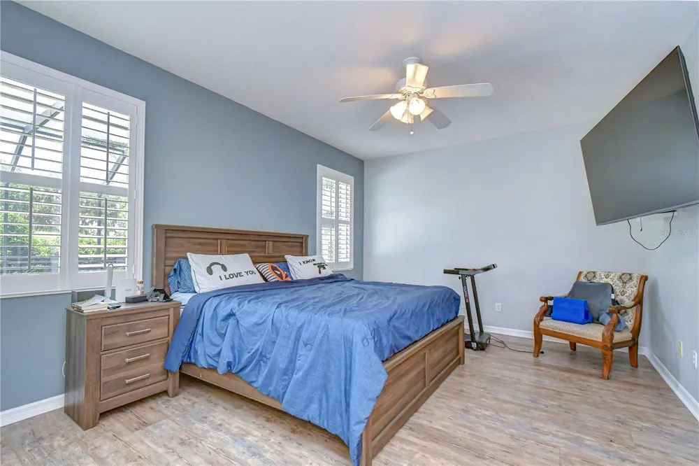 3246 STONEBRIDGE TRAIL Valrico, FL 33596