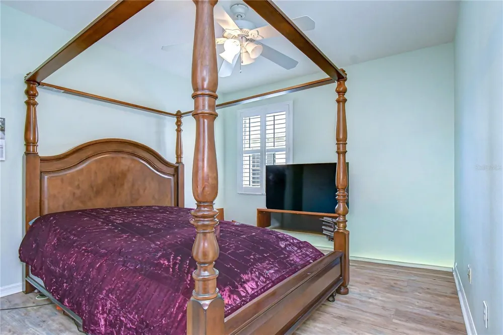 3246 STONEBRIDGE TRAIL Valrico, FL 33596