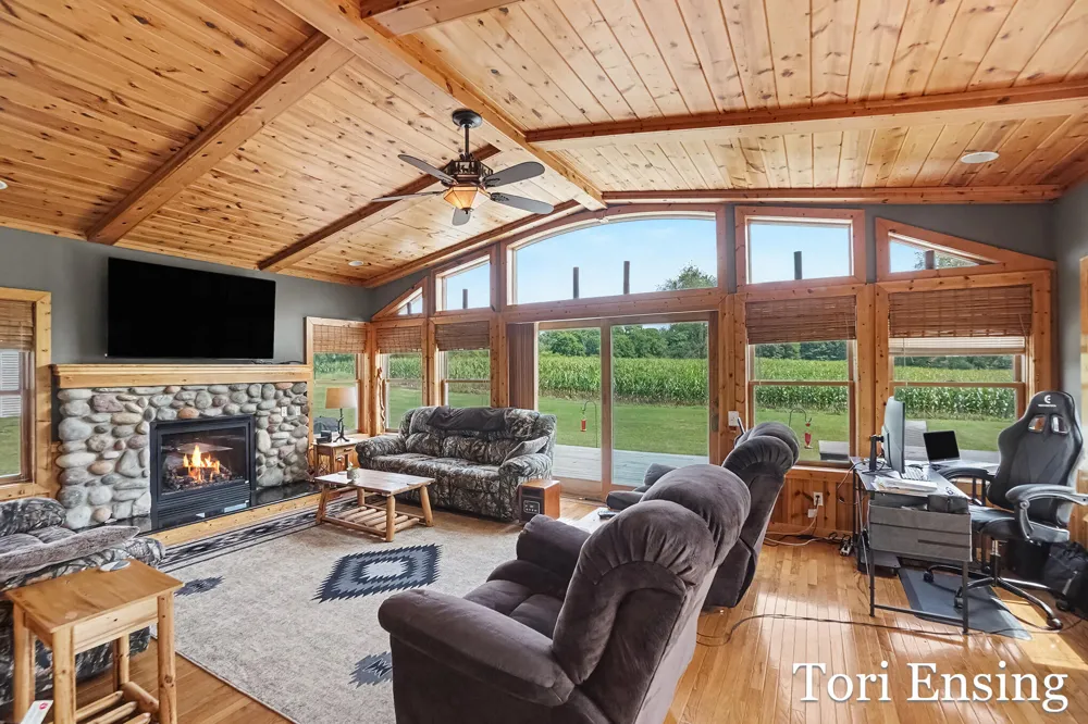2624 100th Avenue Hinton Township, MI 48850