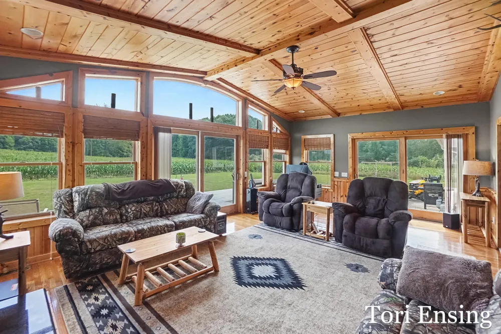 2624 100th Avenue Hinton Township, MI 48850
