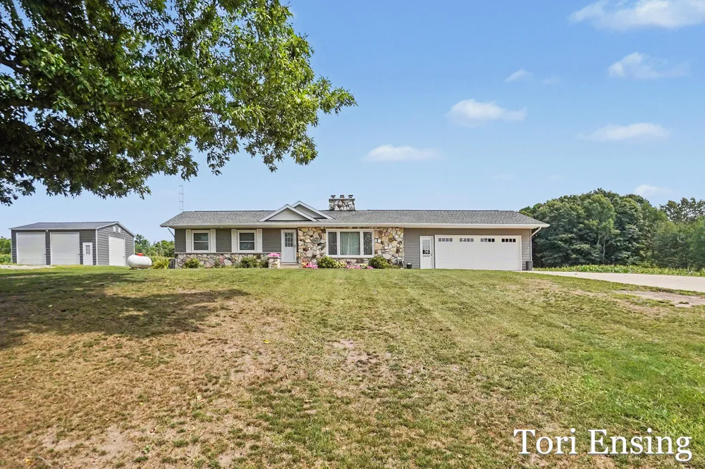 2624 100th Avenue Hinton Township, MI 48850