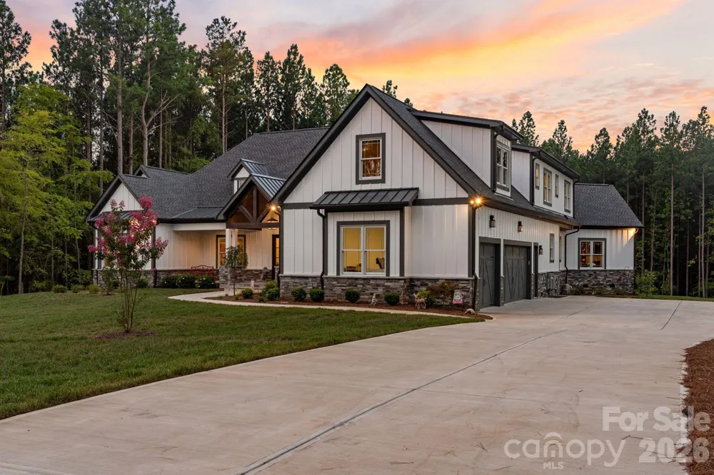 154 Emerald Creek Drive Troutman, NC 28166