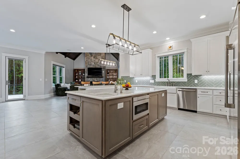 154 Emerald Creek Drive Troutman, NC 28166