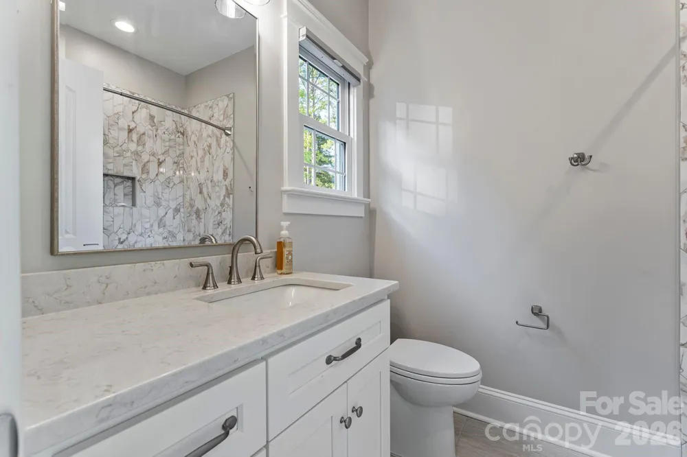 154 Emerald Creek Drive Troutman, NC 28166