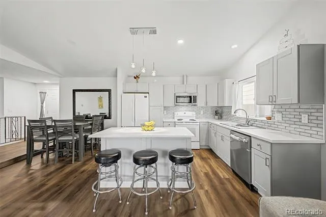 884 Madison Way Bennett, CO 80102
