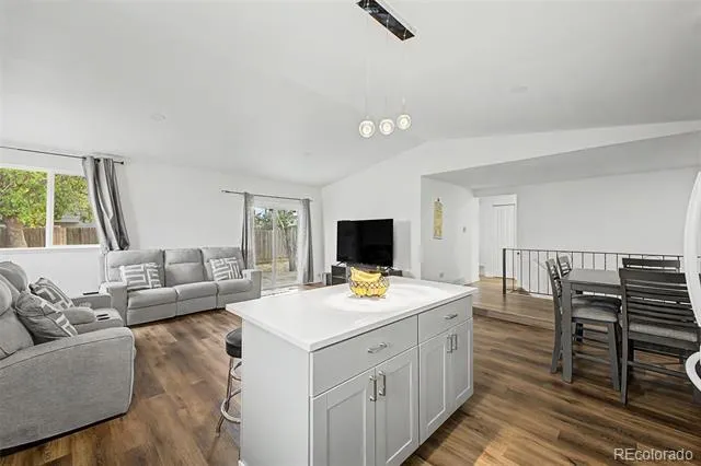 884 Madison Way Bennett, CO 80102