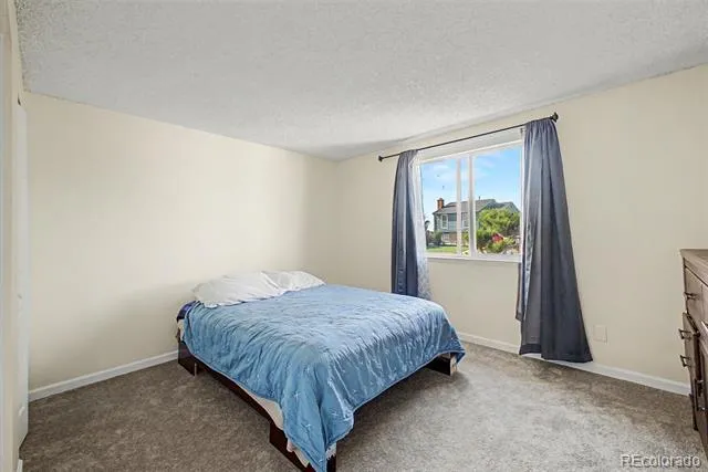 884 Madison Way Bennett, CO 80102