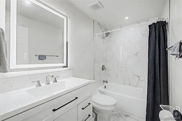 884 Madison Way Bennett, CO 80102