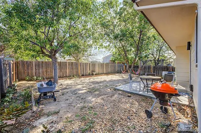 884 Madison Way Bennett, CO 80102
