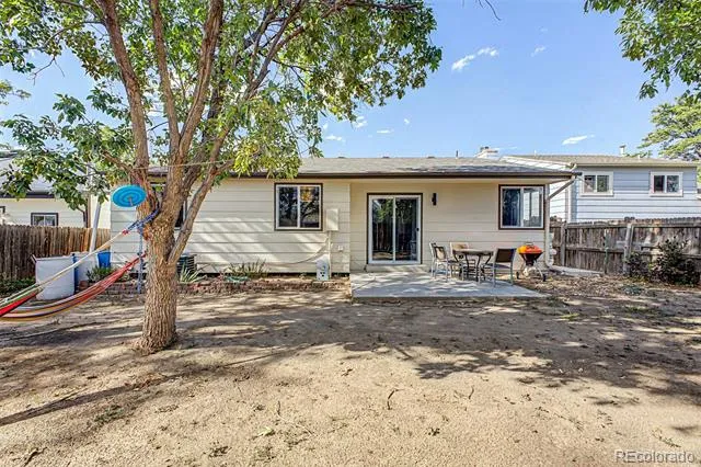 884 Madison Way Bennett, CO 80102