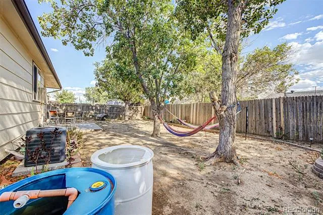 884 Madison Way Bennett, CO 80102