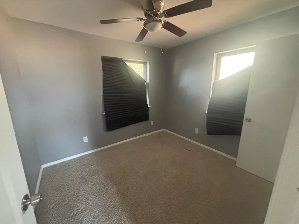 812 W Grubb Drive Mesquite, TX 75149