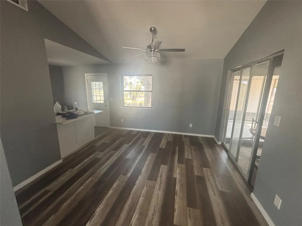812 W Grubb Drive Mesquite, TX 75149
