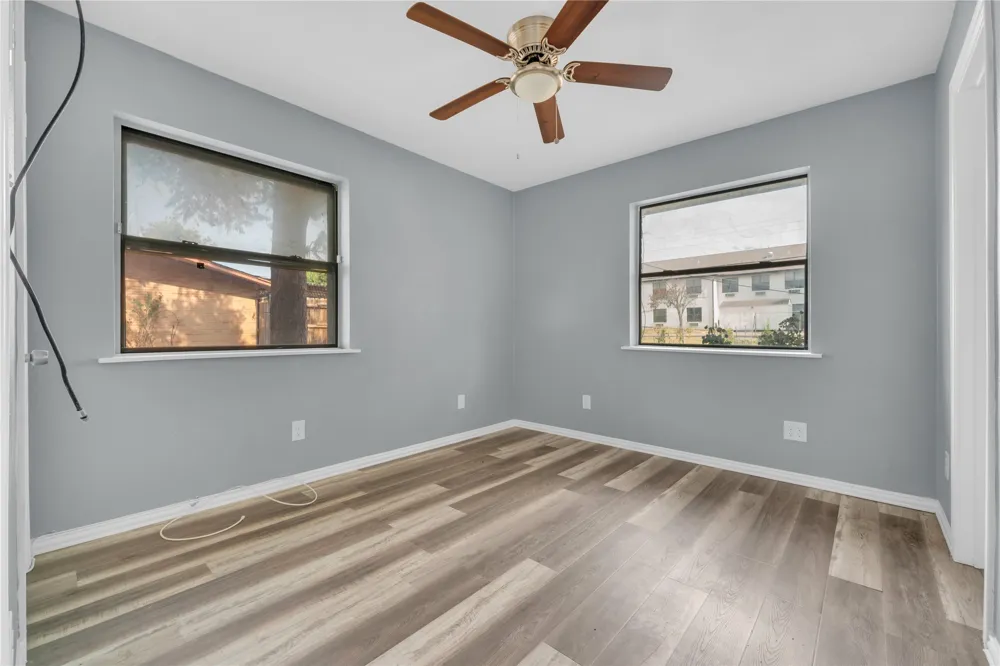 812 W Grubb Drive Mesquite, TX 75149