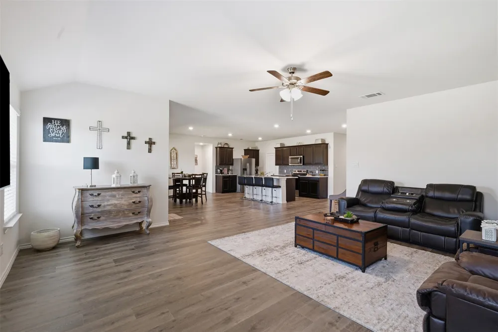 500 Shady Bank Way Nevada, TX 75173
