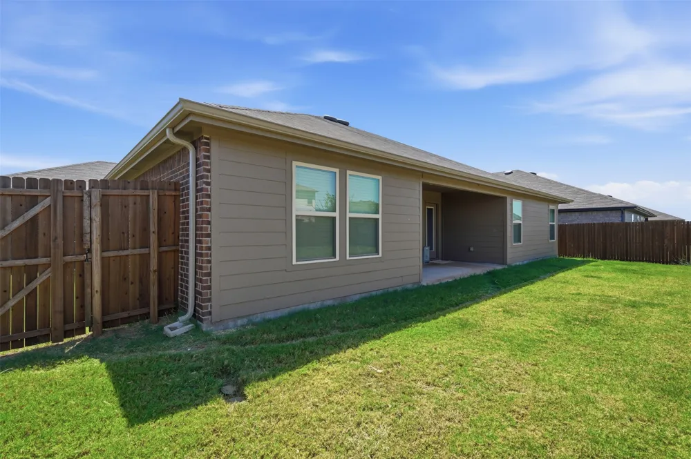 500 Shady Bank Way Nevada, TX 75173
