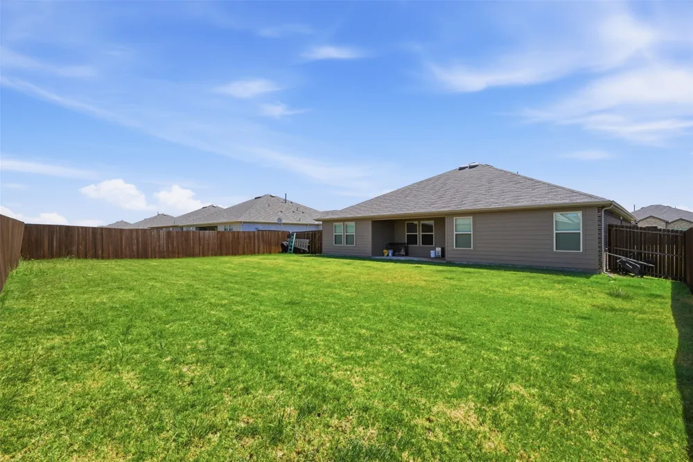 500 Shady Bank Way Nevada, TX 75173
