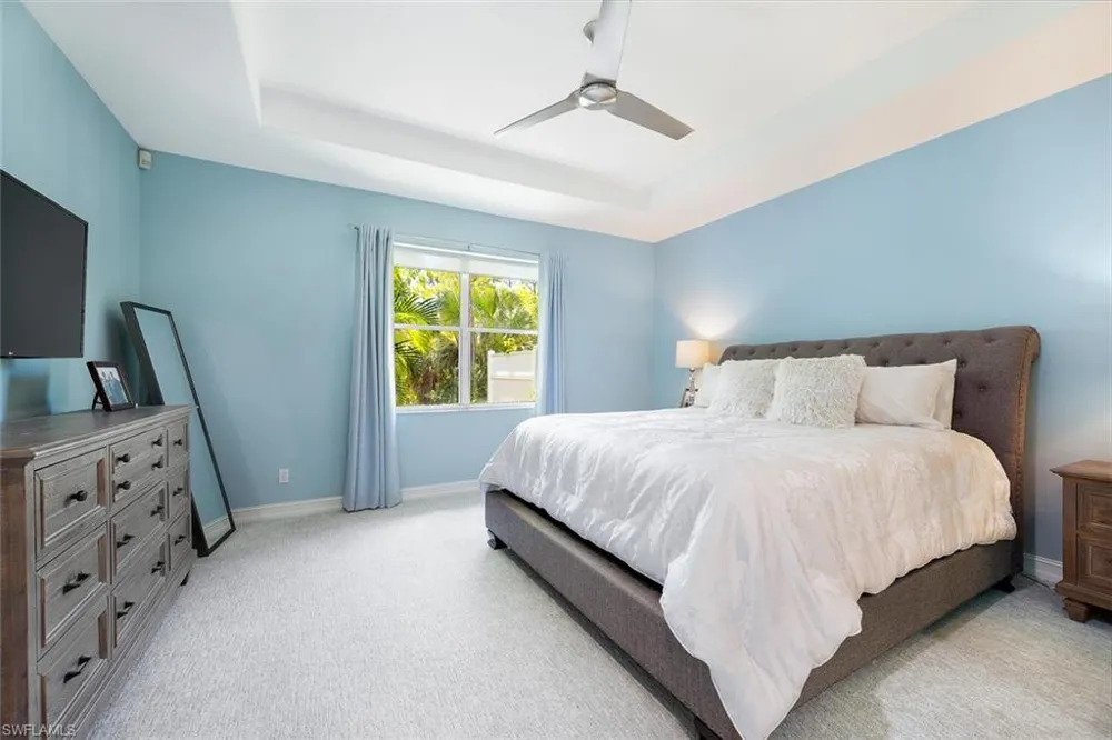682 Catamaran Court Naples, FL 34110