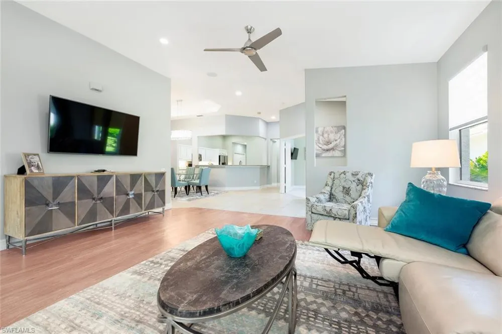 682 Catamaran Court Naples, FL 34110