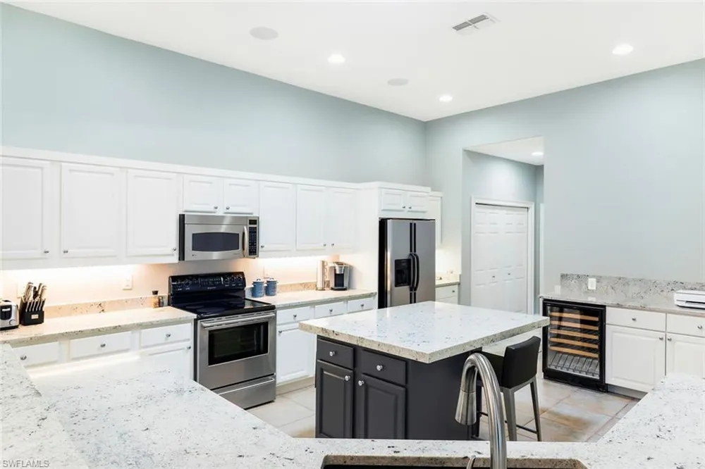 682 Catamaran Court Naples, FL 34110
