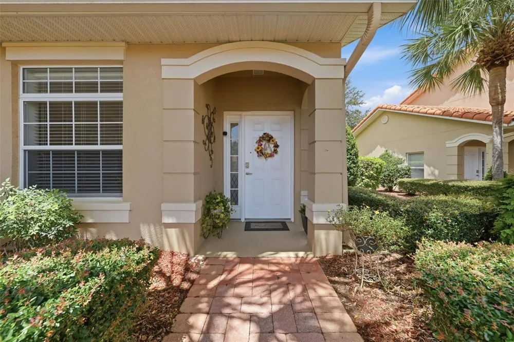 5418 COMPASS POINT Oxford, FL 34484