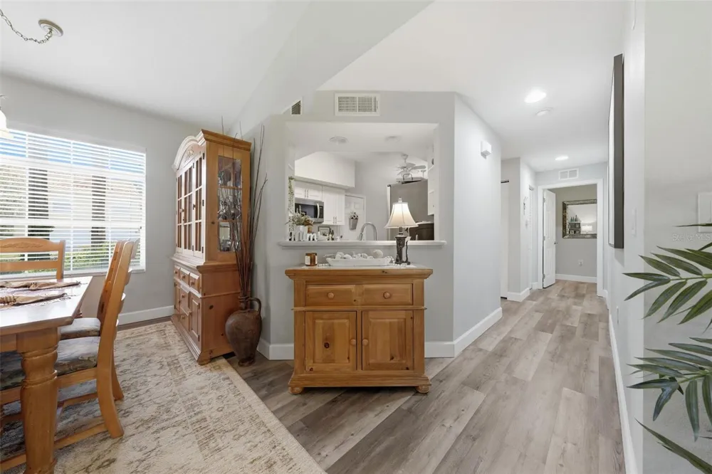 5418 COMPASS POINT Oxford, FL 34484