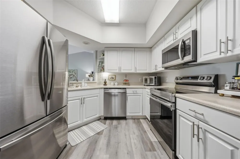 5418 COMPASS POINT Oxford, FL 34484