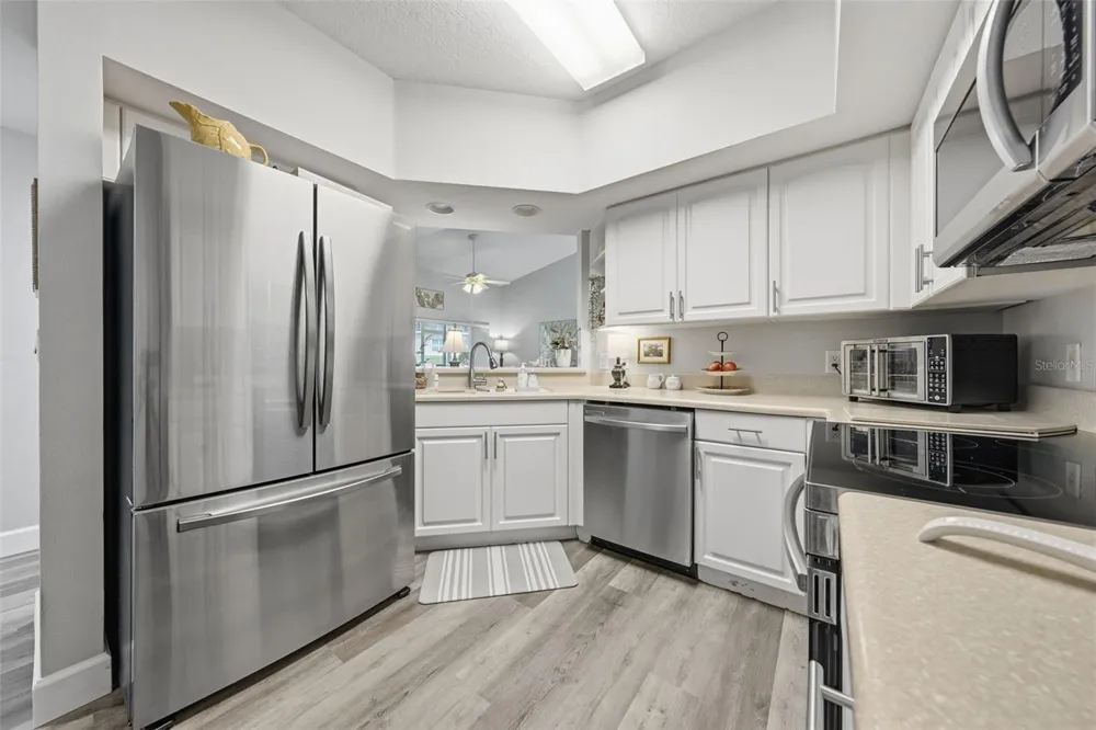 5418 COMPASS POINT Oxford, FL 34484
