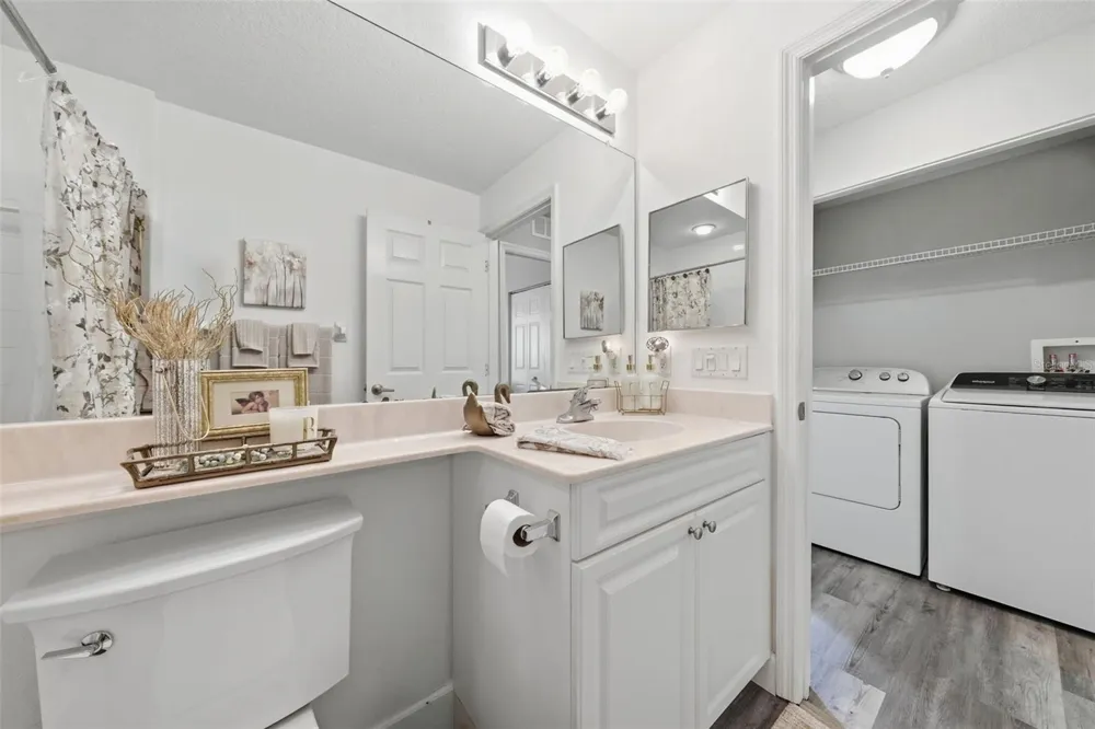 5418 COMPASS POINT Oxford, FL 34484