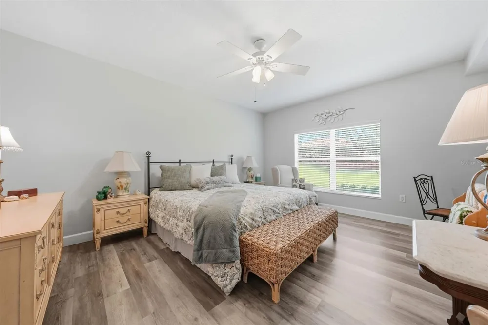 5418 COMPASS POINT Oxford, FL 34484