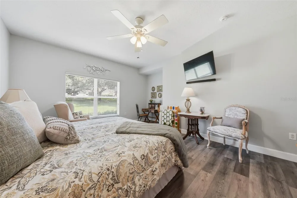 5418 COMPASS POINT Oxford, FL 34484