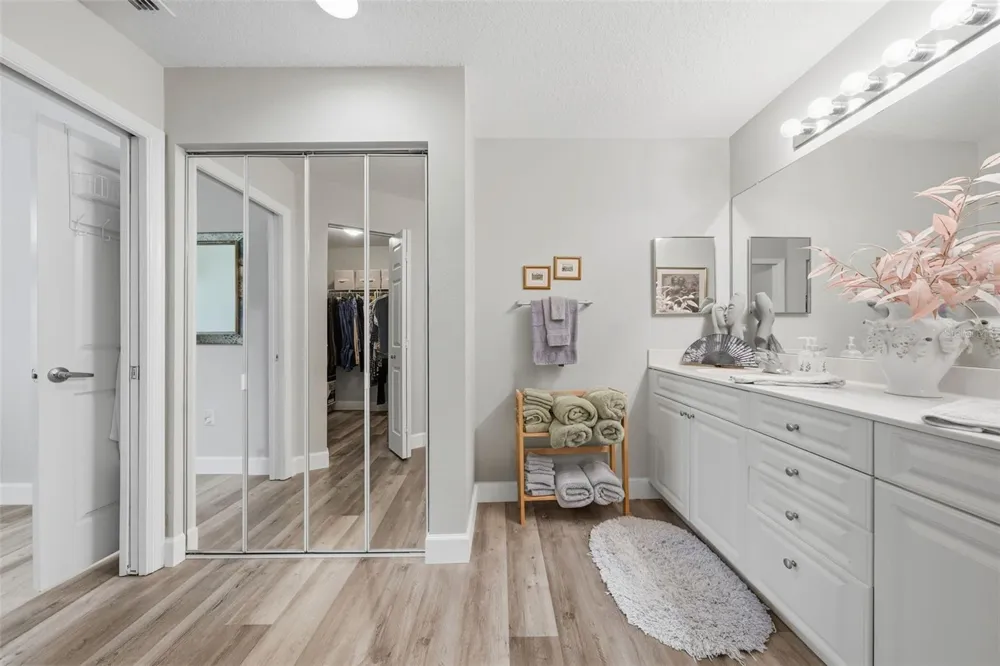 5418 COMPASS POINT Oxford, FL 34484