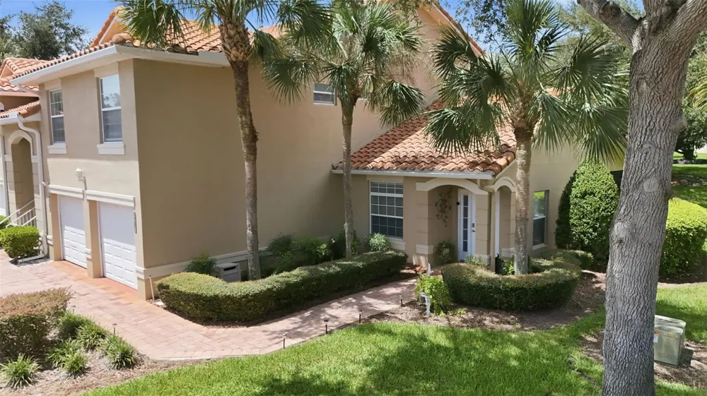 5418 COMPASS POINT Oxford, FL 34484