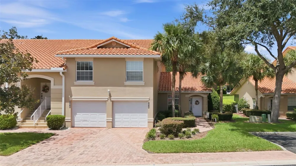 5418 COMPASS POINT Oxford, FL 34484