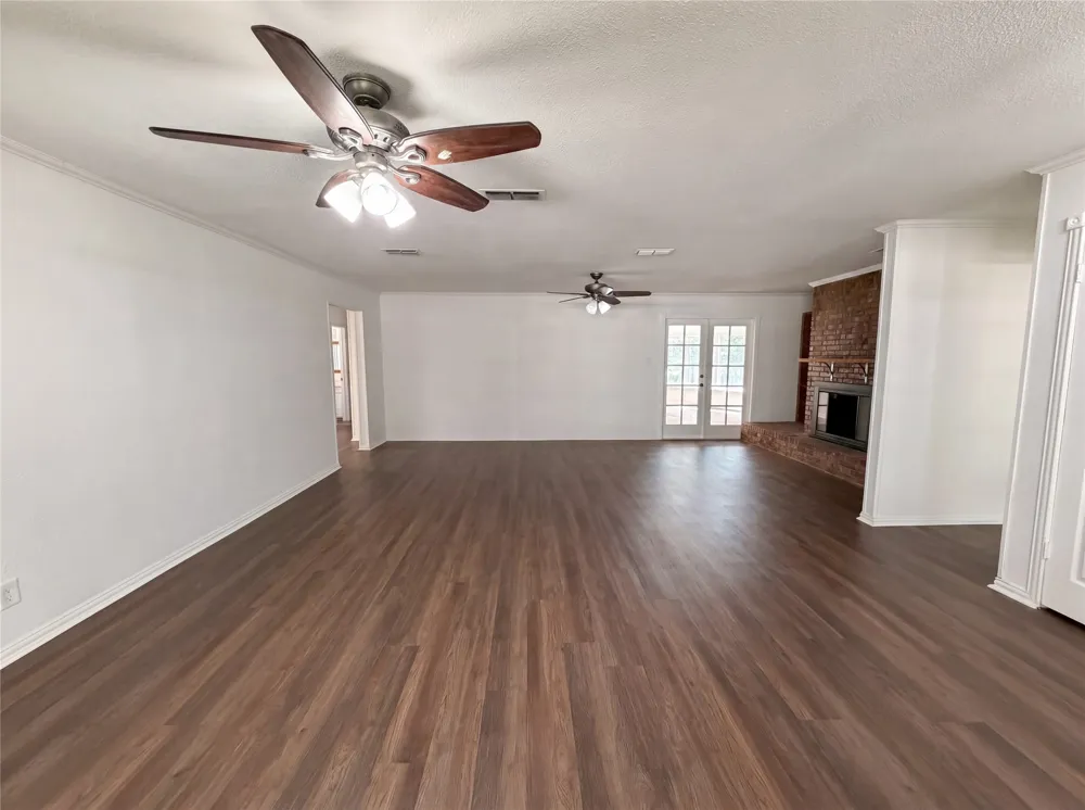 1014 Yvonne Drive Joshua, TX 76058
