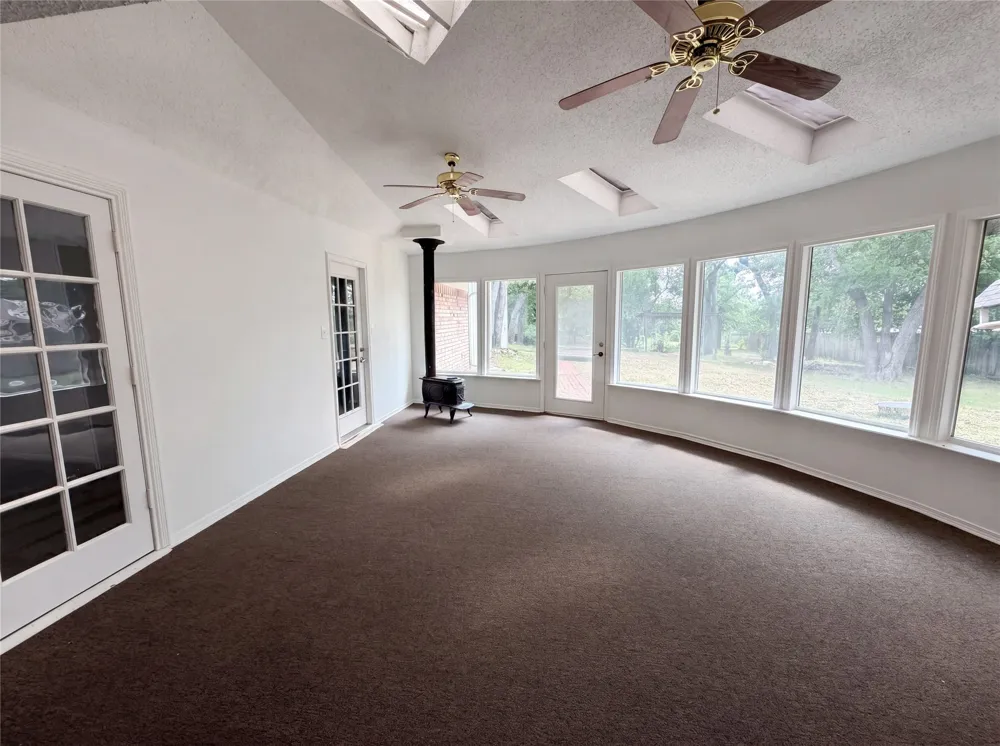 1014 Yvonne Drive Joshua, TX 76058