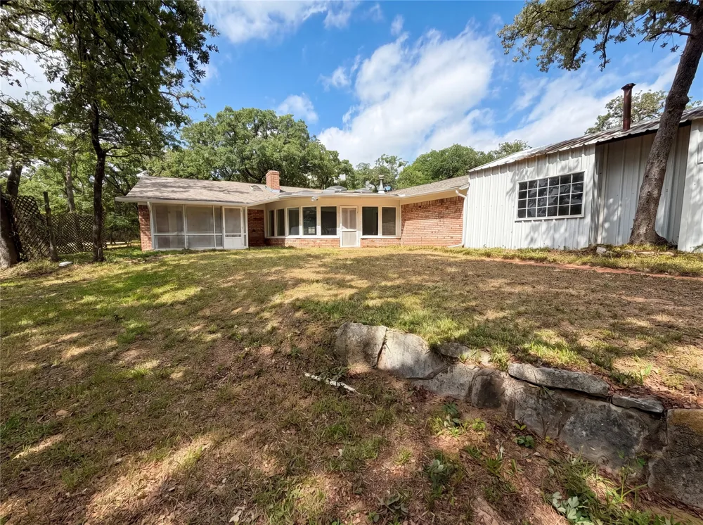 1014 Yvonne Drive Joshua, TX 76058