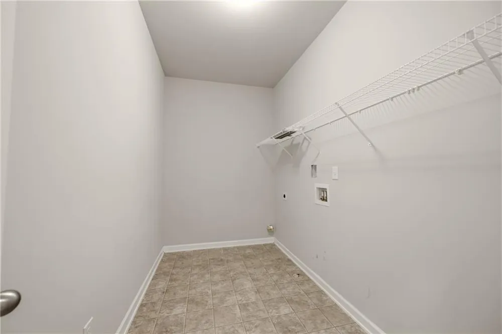 2228 Lakeview Bend Way Buford, GA 30519