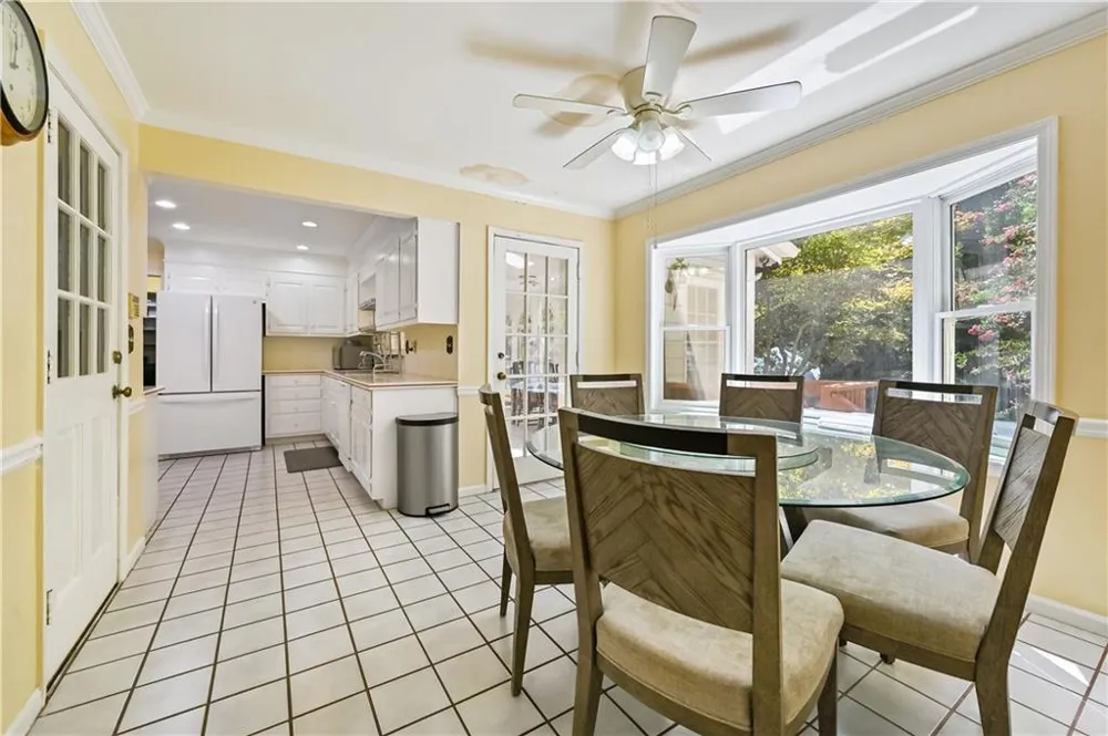 85 Shadow Lake Drive SW Lilburn, GA 30047