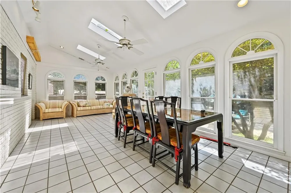 85 Shadow Lake Drive SW Lilburn, GA 30047
