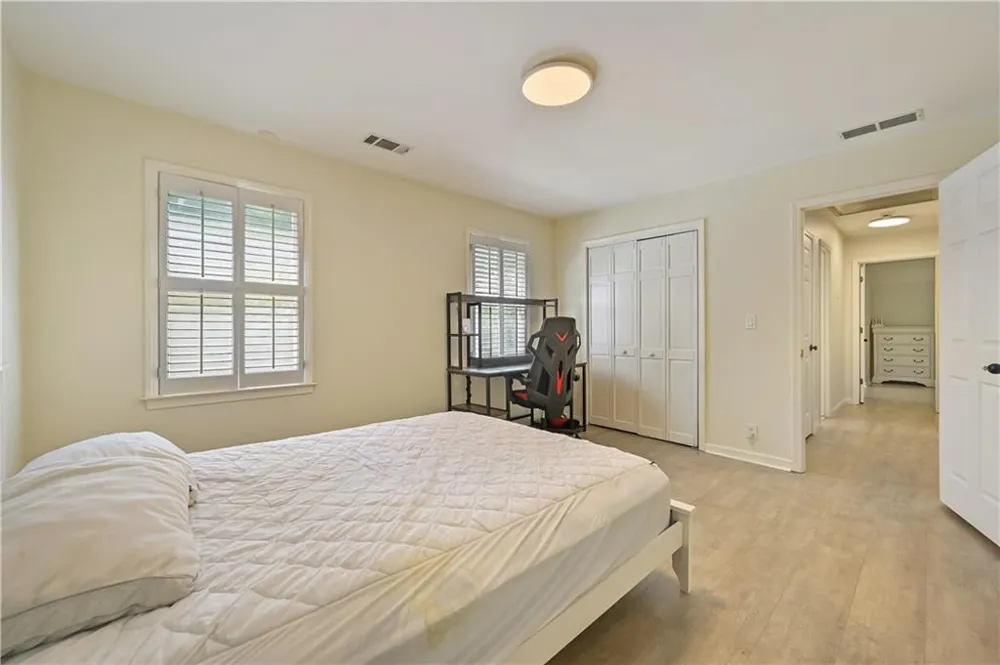 85 Shadow Lake Drive SW Lilburn, GA 30047