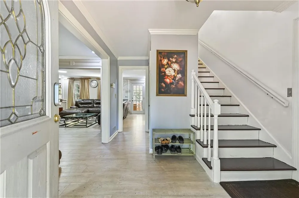 85 Shadow Lake Drive SW Lilburn, GA 30047
