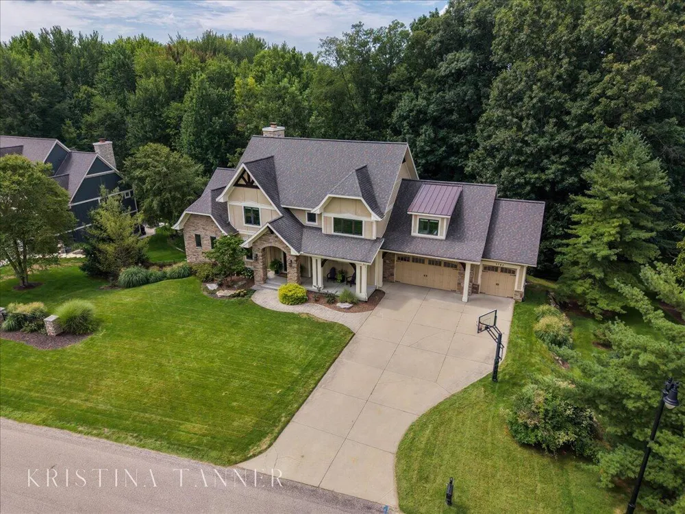 5782 Manchester Hills Drive SE Grand Rapids, MI 49546