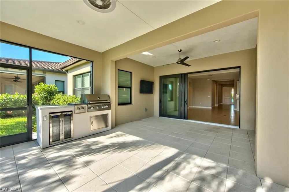 9336 Woodhurst Drive Naples, FL 34120