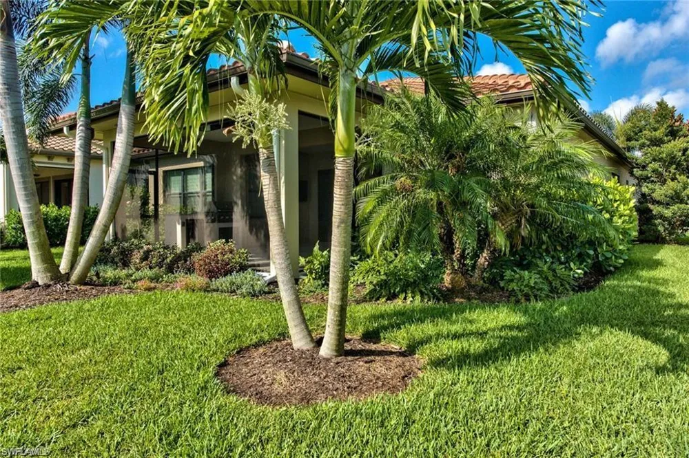 9336 Woodhurst Drive Naples, FL 34120