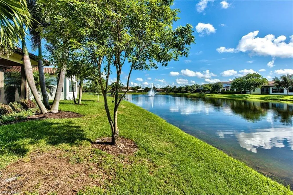9336 Woodhurst Drive Naples, FL 34120