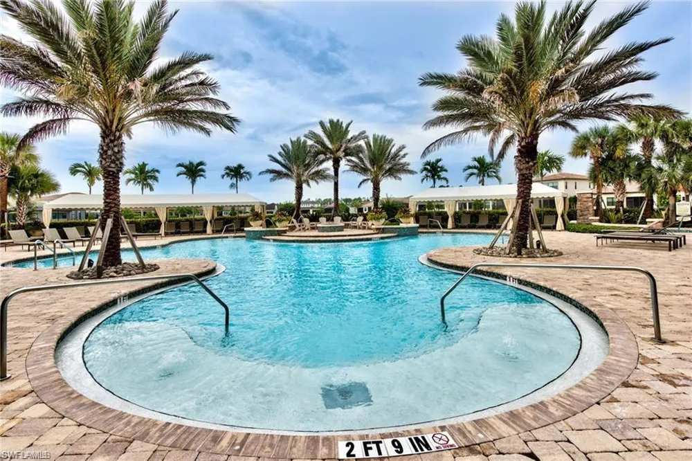 9336 Woodhurst Drive Naples, FL 34120