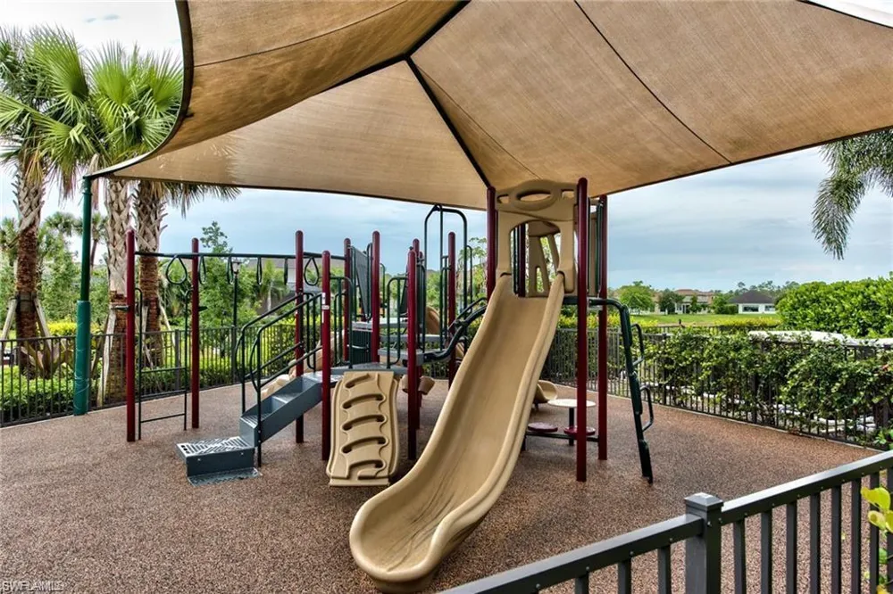 9336 Woodhurst Drive Naples, FL 34120